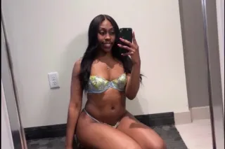 OUTCALL💋AVAILABLE NOW - 25 - Image 1